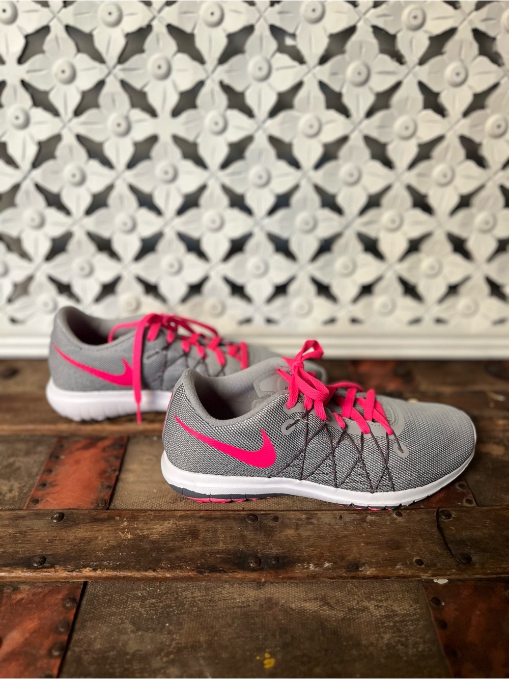 Nike Flex Fury 2 Gray Pink Running Shoes Girls 4.5Y Womens 6
